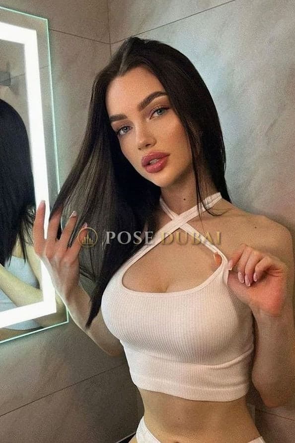 Natalya, 23, escort in Dubai — Russian, 168 cm (photo 1 of 7)