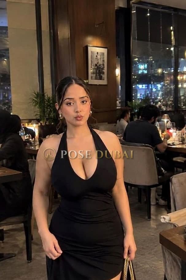 Neetu, 22, escort in Dubai — Indian, 168 cm (photo 1 of 6)