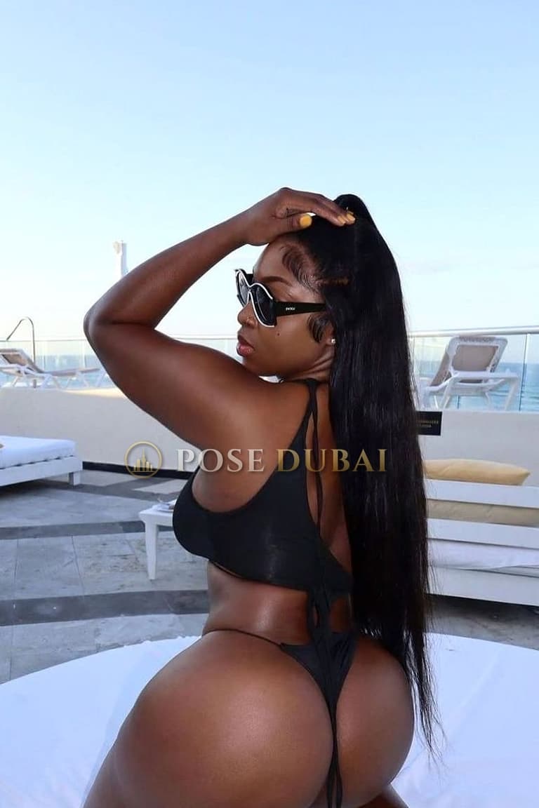 Olivia, 27, escort in Dubai — South African, 165 cm (photo 3 of 9)