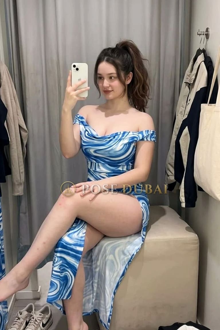 Palak, 22, escort in Dubai — Indian, 169 cm (photo 1 of 4)