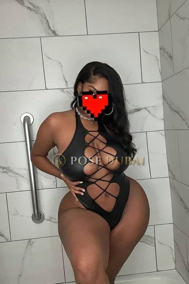 Pearl, 27, escort in Dubai — 168 cm, South African (photo 2 of 8)