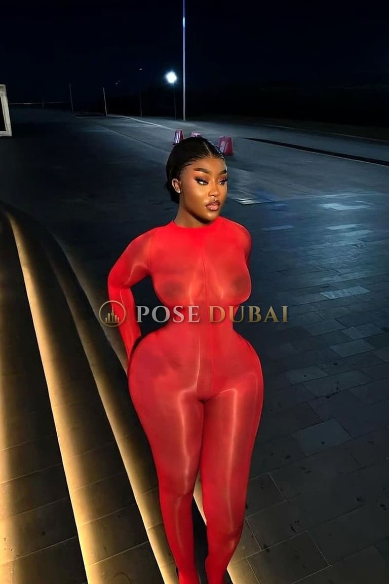 Penola, 25, escort in Dubai — 166 cm, Ivorian (photo 2 of 12)