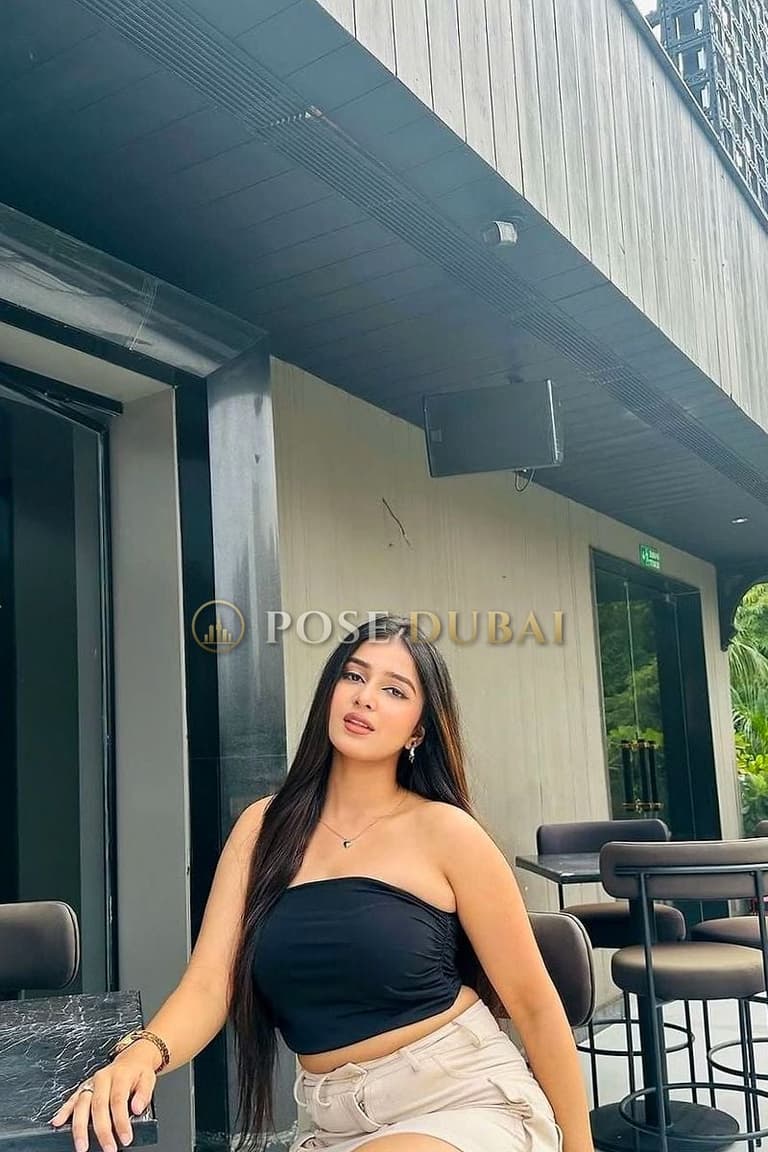 Riya, 22, escort in Dubai — 168 cm, Indian (photo 2 of 4)