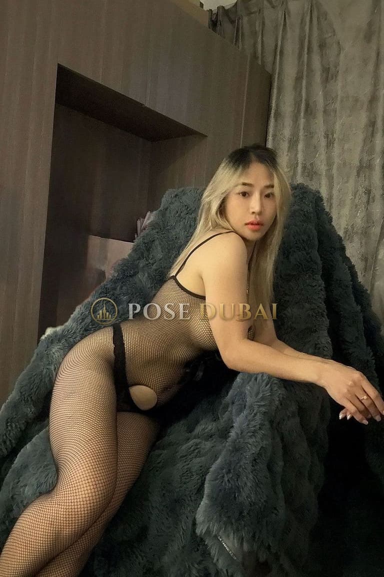 Ruby, 25, escort in Dubai — 165 cm, Vietnamese (photo 2 of 10)