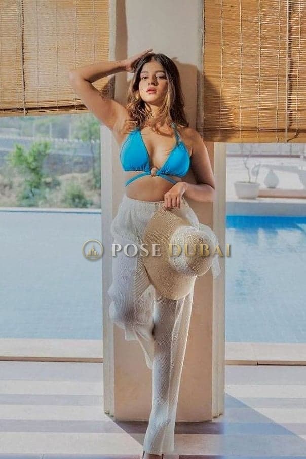 Shital, 22, escort in Dubai — Indian, 164 cm (photo 1 of 4)