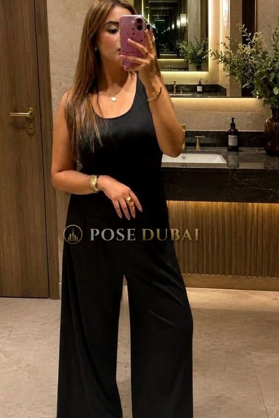 Sofia, 21, escort in Dubai — Indian, 165 cm (photo 3 of 4)