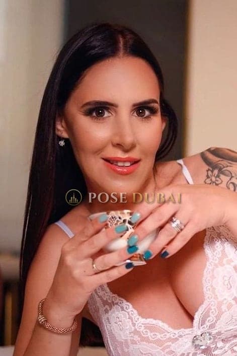 Sofia, 33, escort in Dubai — 165 cm (photo 1 of 8)