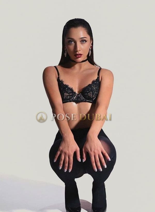 Evelina, 25, escort in Dubai — Russian, 167 cm (photo 1 of 9)