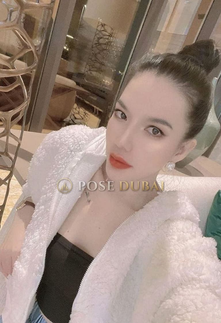 Hana, 24, escort in Dubai — Kazakh, 171 cm (photo 1 of 10)