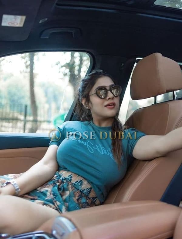 Jiya, 21, escort in Dubai — Indian, 160 cm (photo 1 of 2)