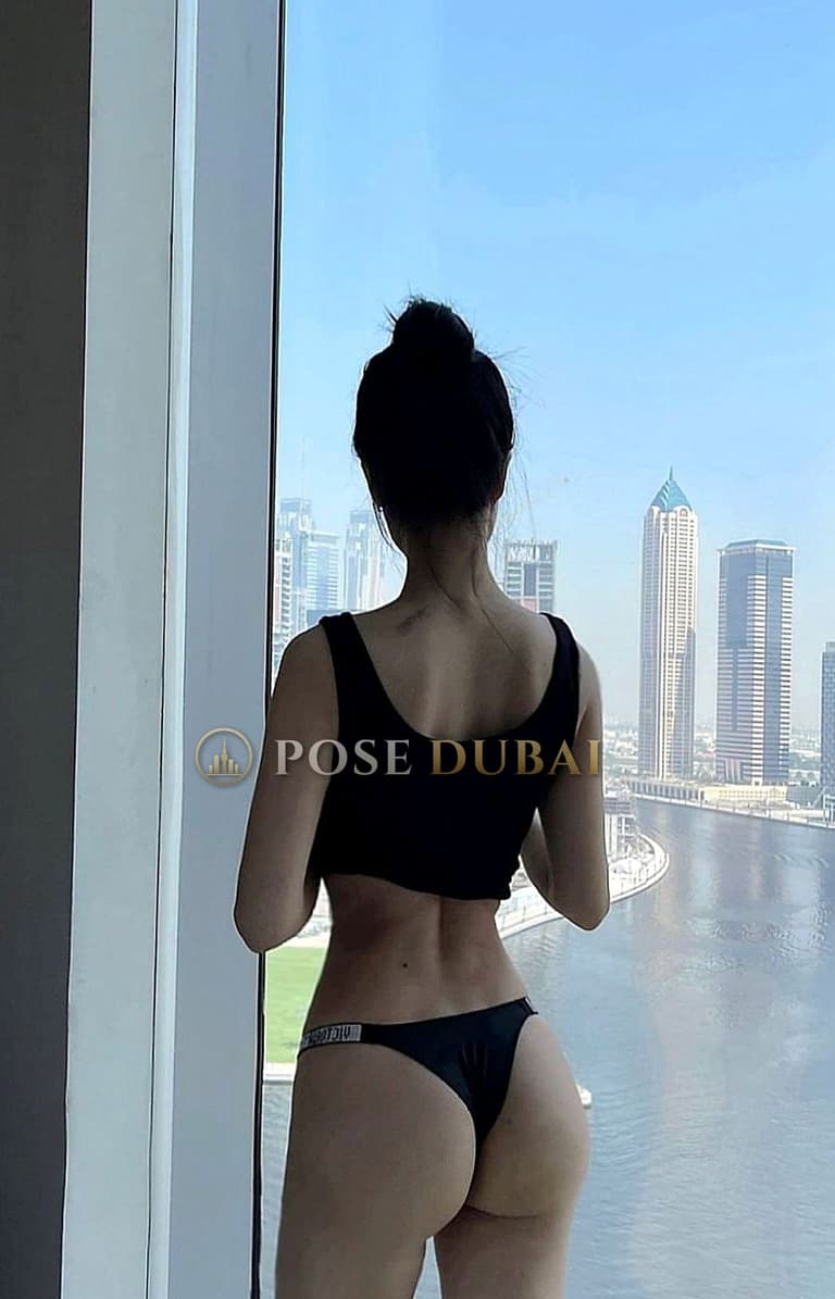 Julia, 26, escort in Dubai — Russian, 167 cm (photo 3 of 7)