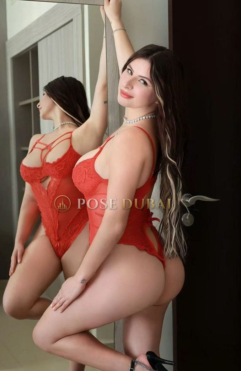 Kathy, 21, escort in Dubai — Colombian, 168 cm (photo 1 of 6)
