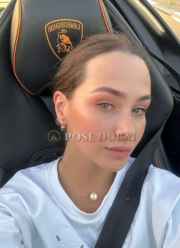 Lily, 22, escort in Dubai — 168 cm (photo 1 of 18)