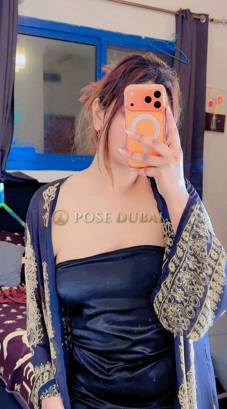 Maya, 23, escort in Dubai — 167 cm, Indian (photo 2 of 10)