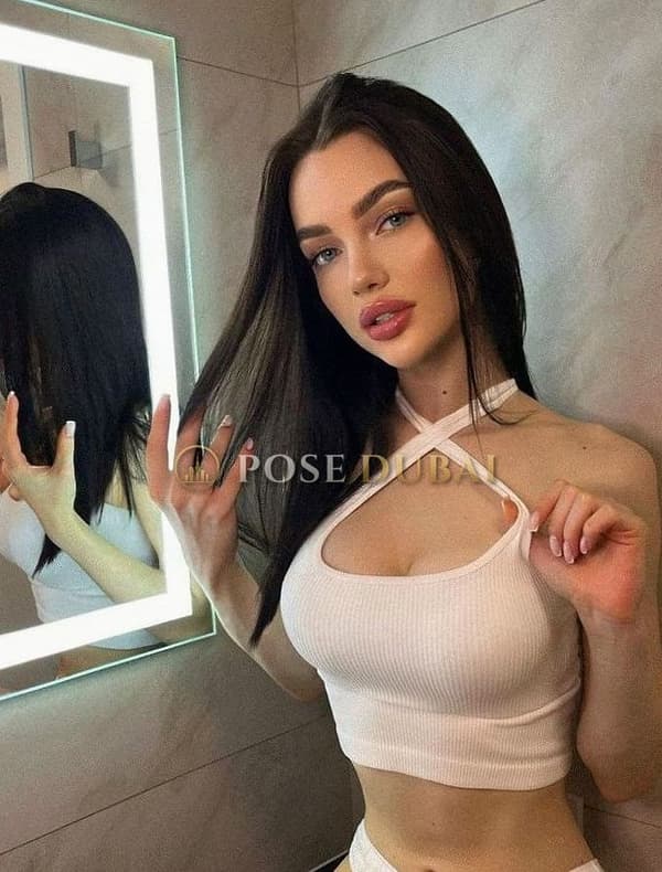 Natalya, 23, escort in Dubai — Russian, 168 cm (photo 1 of 7)