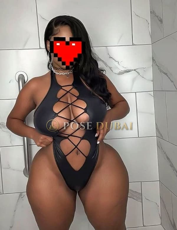 Pearl, 27, escort in Dubai — South African, 168 cm (photo 1 of 8)