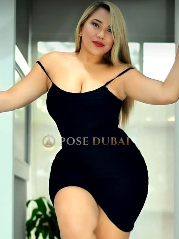 Gabi, 27, escort in Dubai โ Colombian, 160 cm (photo 1 of 5)