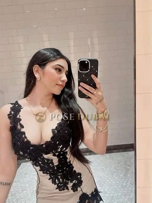Harleen, 23, escort in Dubai — Indian, 167 cm (photo 1 of 4)