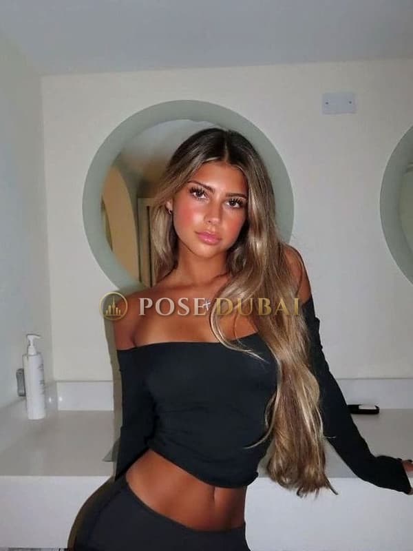 Katania, 23, escort in Dubai (photo 1 of 6)