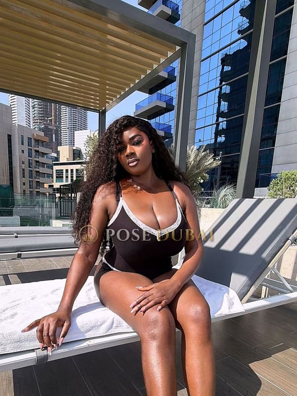 Love, 24, escort in Dubai — 160 cm (photo 1 of 2)
