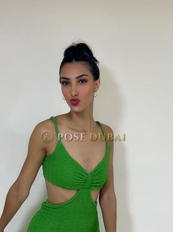 Maya, 22, escort in Dubai — Tunisian, 170 cm (photo 1 of 20)