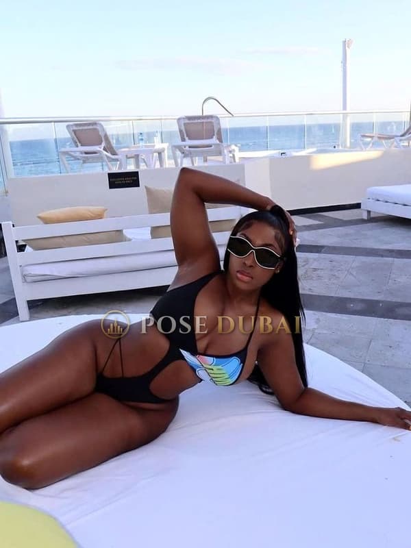 Olivia, 27, escort in Dubai — South African, 165 cm (photo 1 of 9)