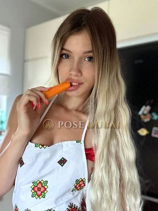 Polina, 19, escort in Dubai — Russian, 170 cm (photo 1 of 16)