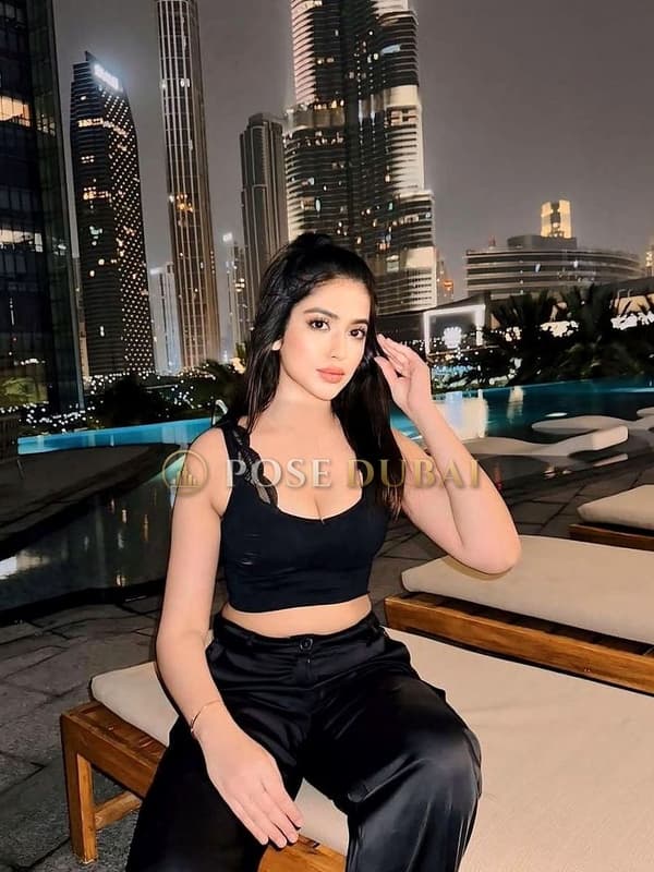 Preeti, 23, escort in Dubai — Indian, 171 cm (photo 1 of 5)