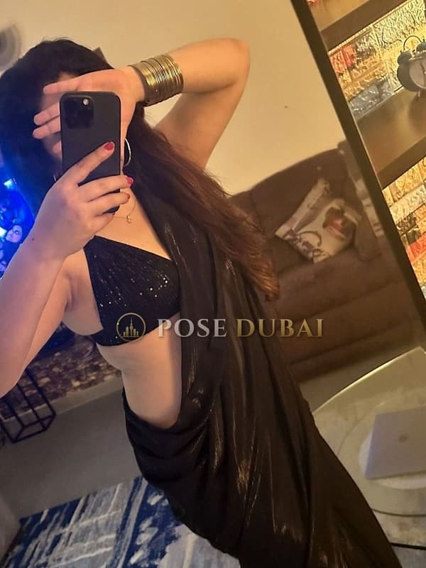 Priya, 29, escort in Dubai — Indian (photo 1 of 6)