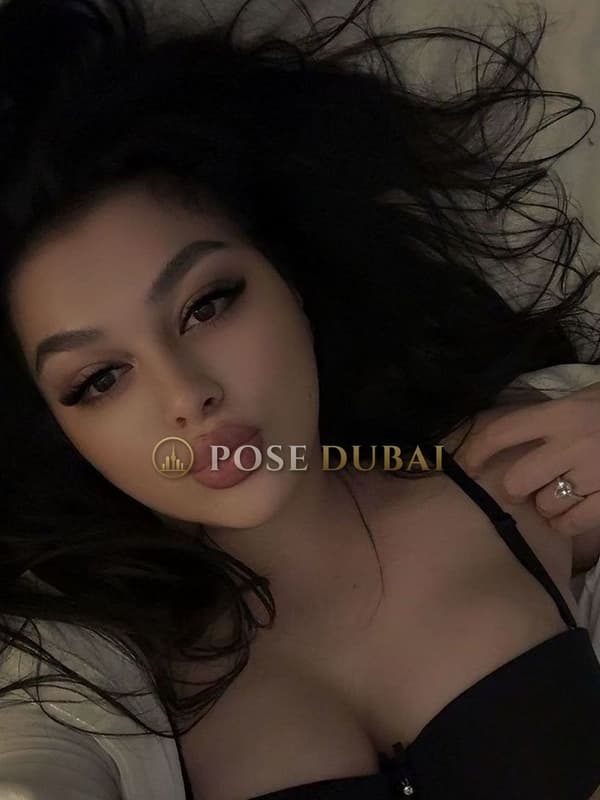Sara, 26, escort in Dubai — Turkish, 165 cm (photo 1 of 11)