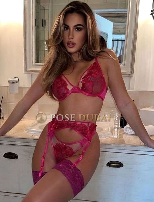 Roksana, 24, escort in Dubai — Ukrainian, 172 cm (photo 1 of 8)