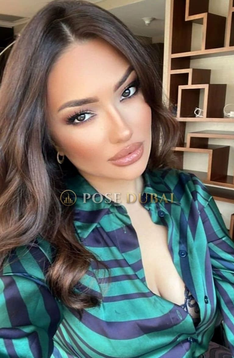 Rose, 25, escort in Dubai — Azerbaijani, 165 cm (photo 3 of 8)