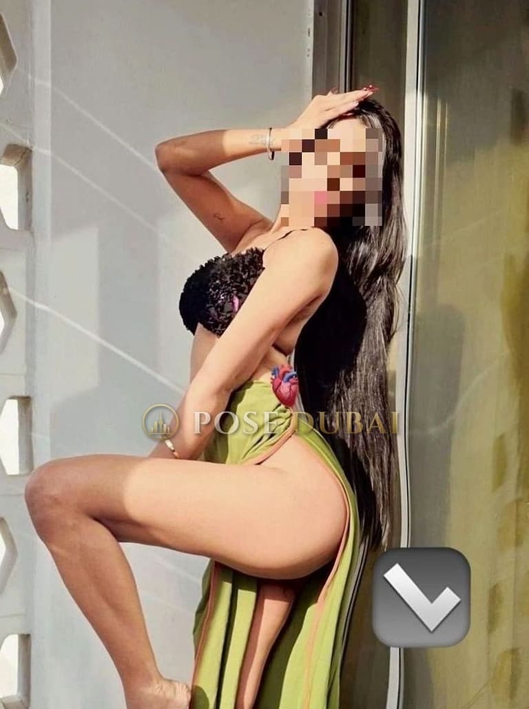 Saee, 26, escort in Dubai — 168 cm, Indian (photo 2 of 9)