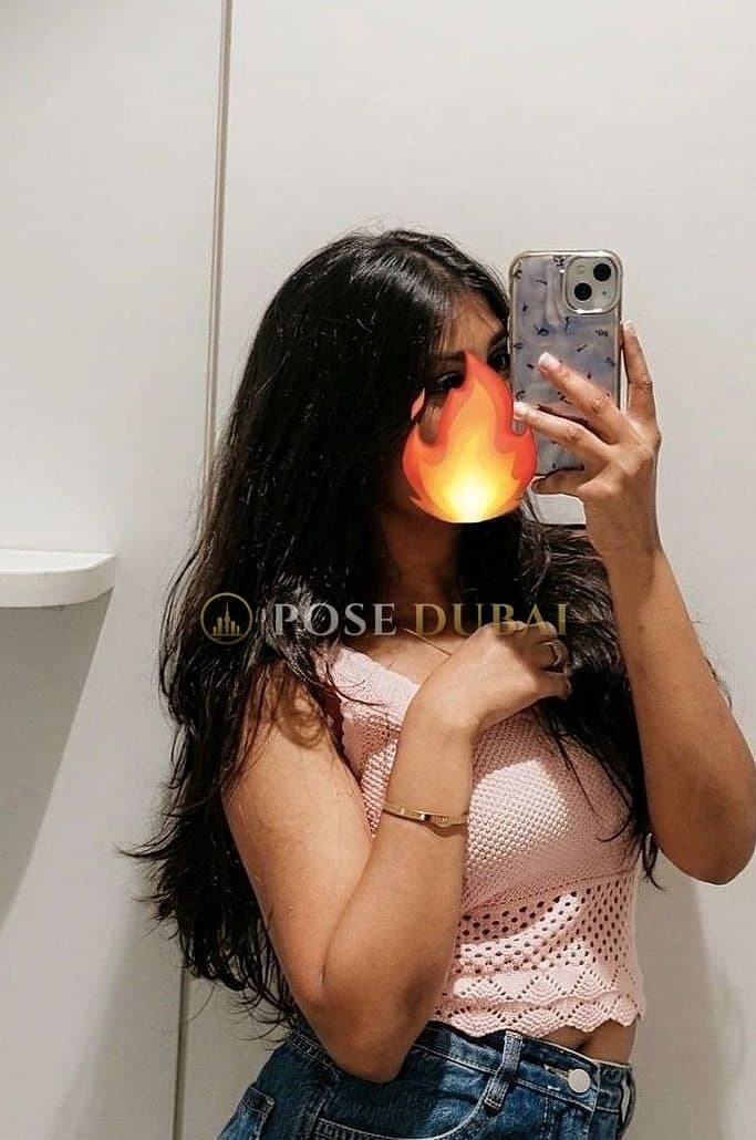 Sakshi, 23, escort in Dubai — 173 cm (photo 3 of 7)