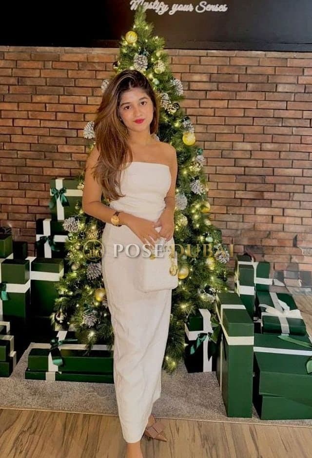 Shital, 22, escort in Dubai — Indian, 164 cm (photo 3 of 4)