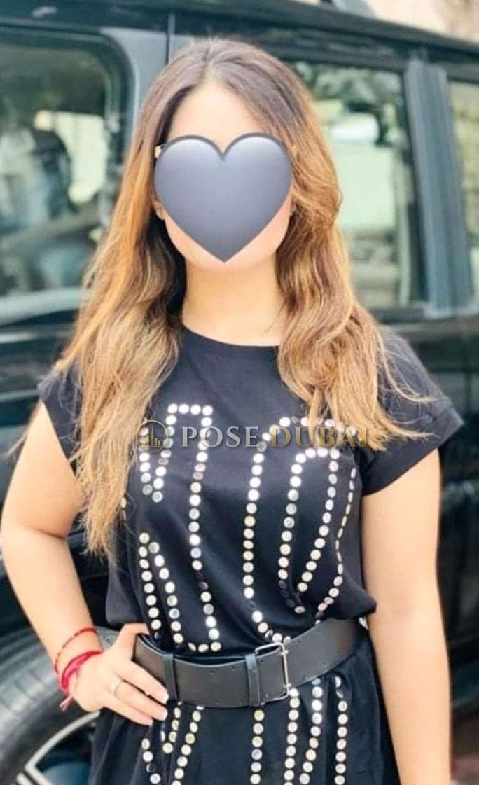 Simran, 23, escort in Dubai — 169 cm, Indian (photo 2 of 3)