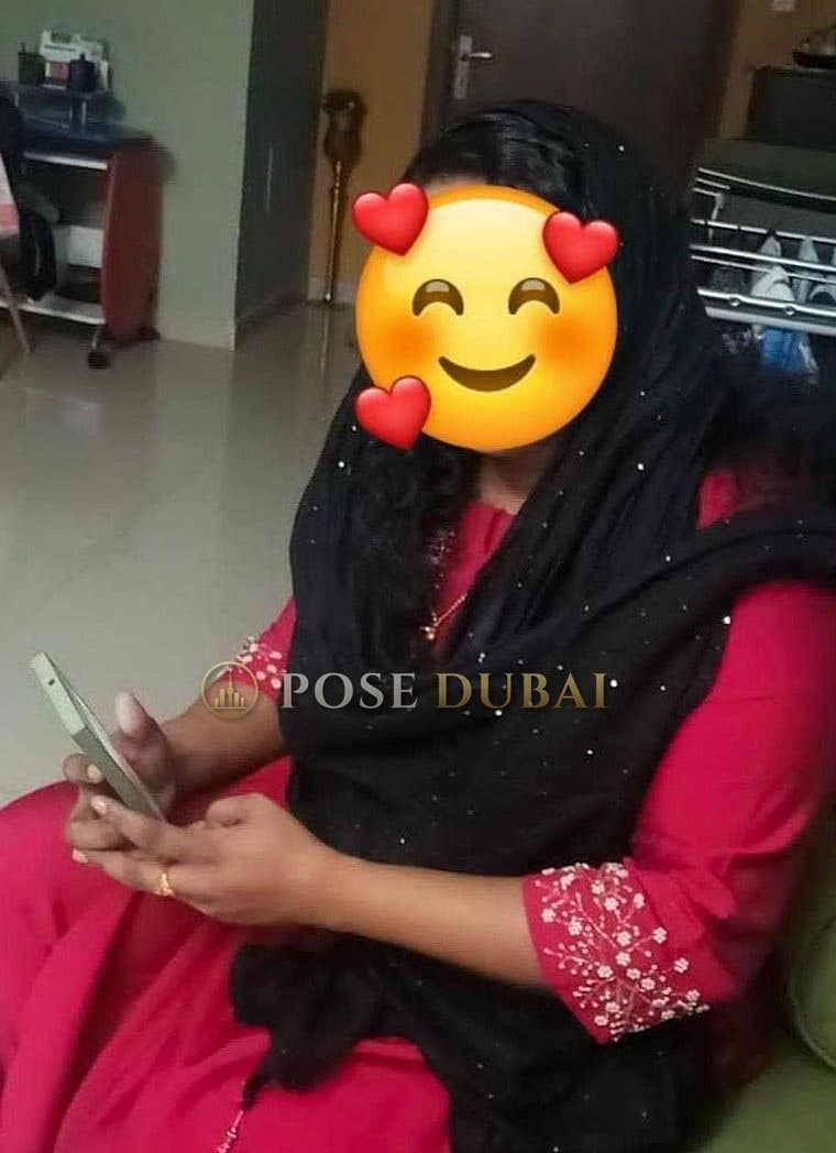 Siya, 30, escort in Dubai — 169 cm, Indian (photo 2 of 3)